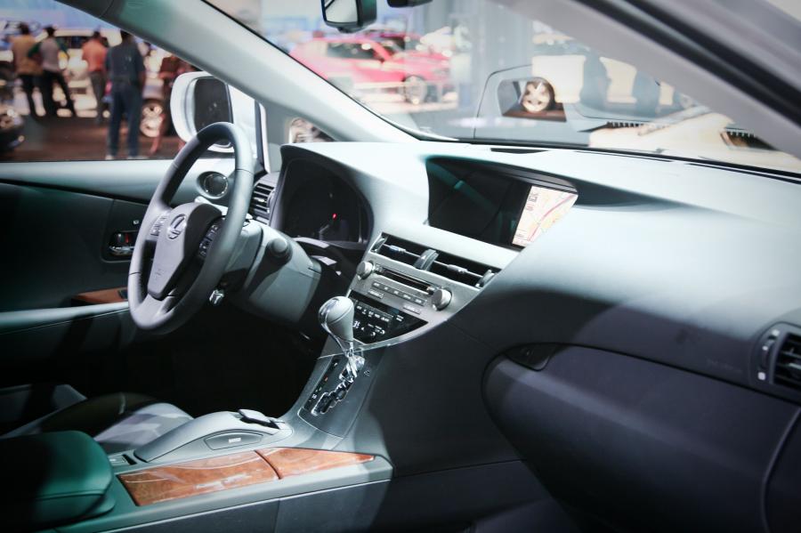  Lexus RX450h 2009 года  (фото 104 из 174)